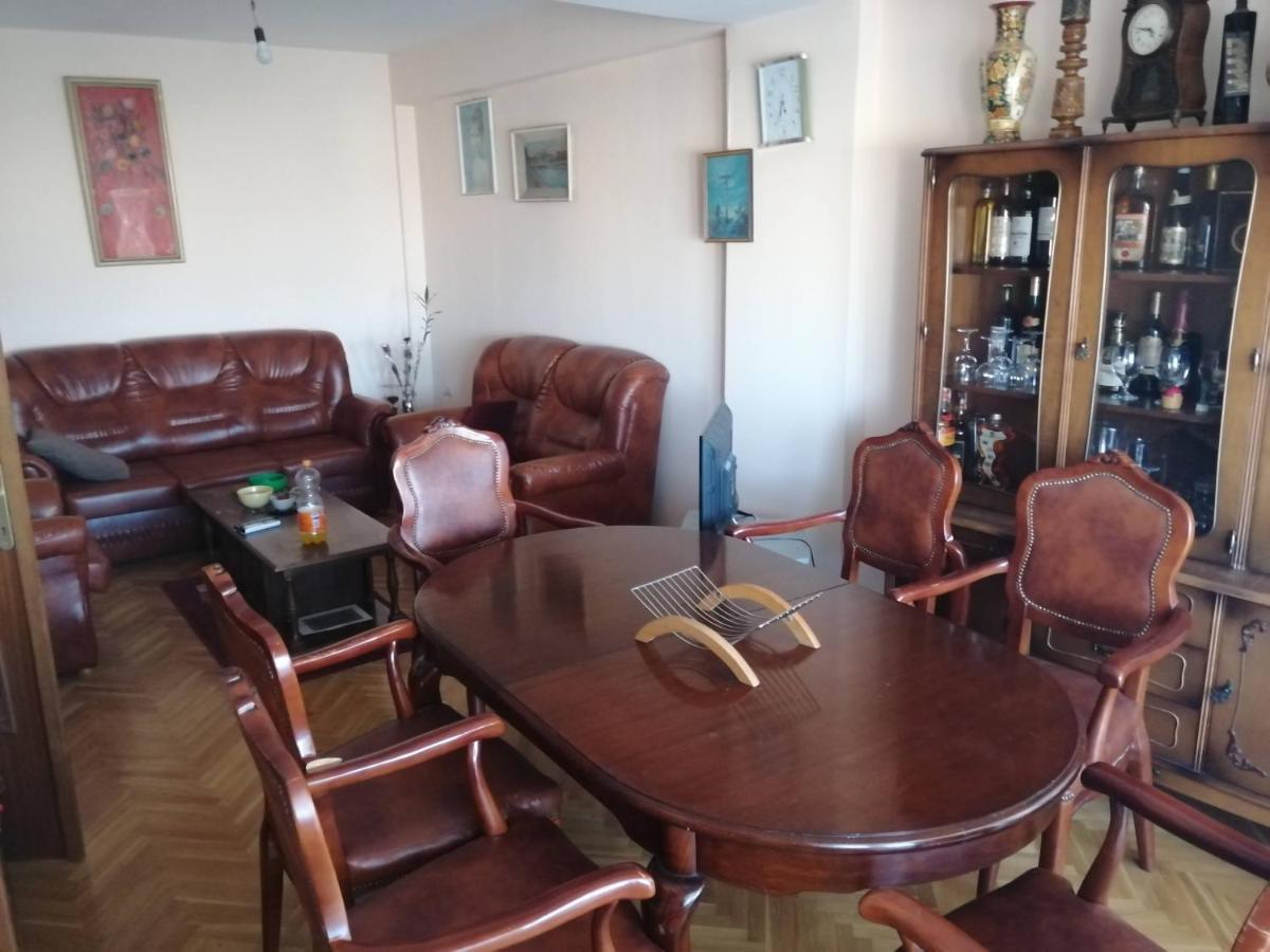 Centar Apartments Skopje Esterno foto